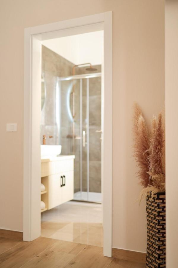 Castello Exclusive Rooms With Breakfast - By Ta Leut Agency Privlaka  Eksteriør bilde
